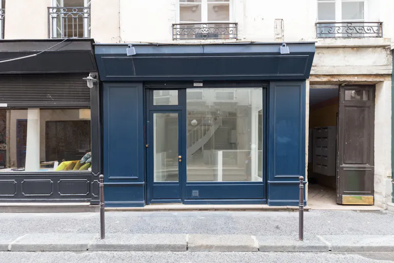 3-Story Gallery in Le Marais - Image 3