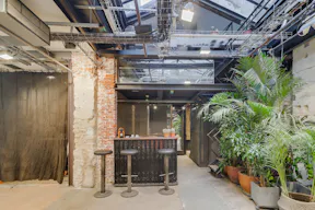 Industrial Space in Luxury l'Opéra - Image 5
