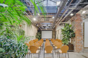 Industrial Space in Luxury l'Opéra - Image 6