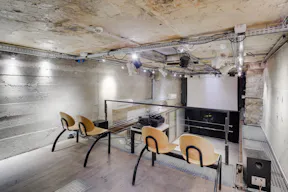 Industrial Space in Luxury l'Opéra - Image 9