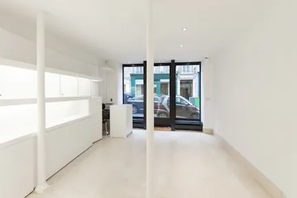 Bright Le Marais Space - Image 0