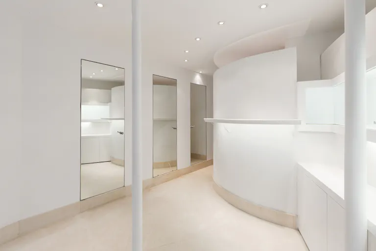 Bright Le Marais Space - Image 2