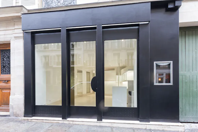 Bright Le Marais Space - Image 3