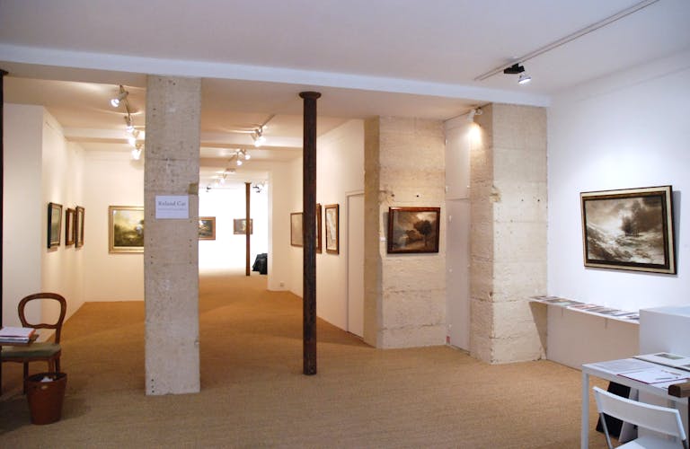 Gallery Space in Beaubourg - Image 1