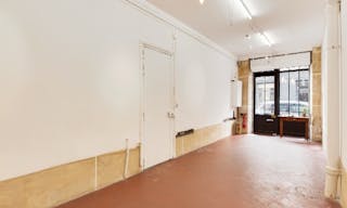 Place Sainte-Catherine Charming Gallery - Image 3