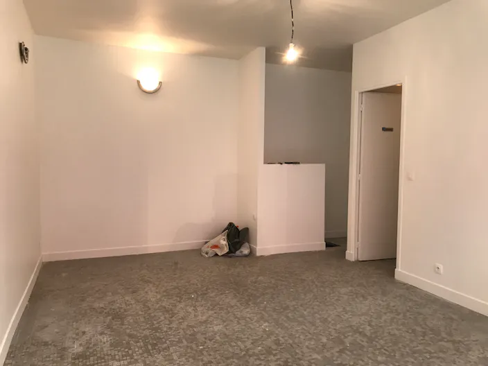 Tiny shop, 20 m² + 20m² au sous sol - Image 1