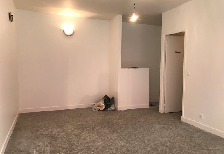 Tiny shop, 20 m² + 20m² au sous sol - Image 1