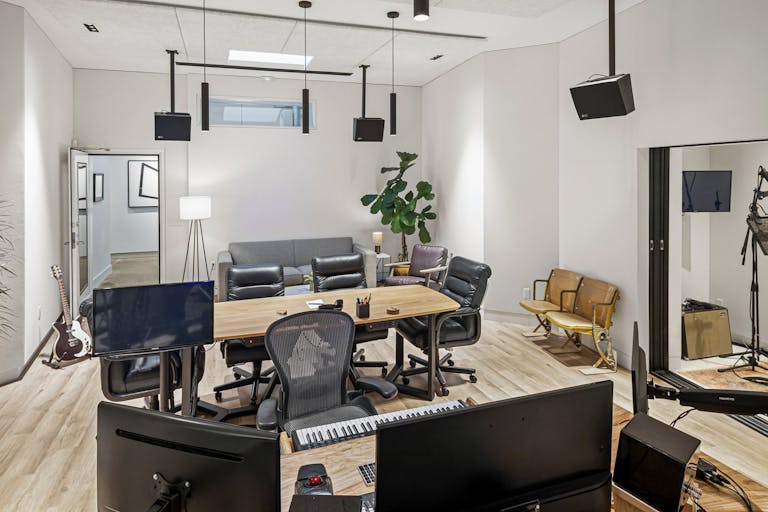 Los Angeles Recording Studio and Creative Space - Image 1