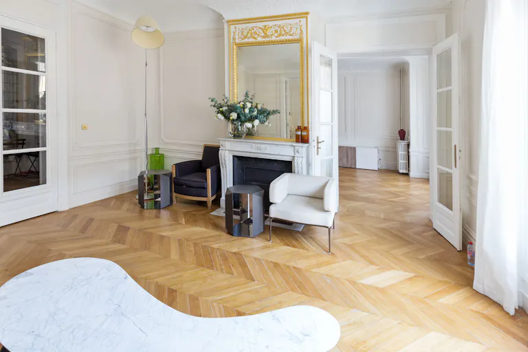 Sophisticated Loft in Paris 4th - Image 1