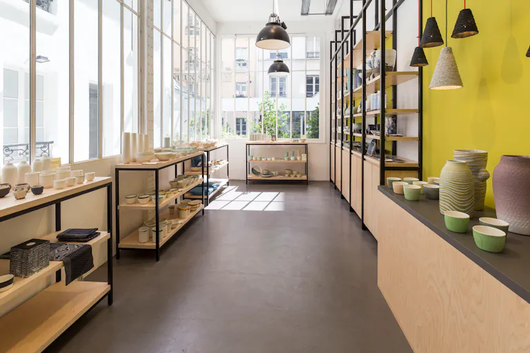 Stylish Retail Space in Le Marais - Image 0