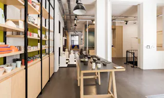Stylish Retail Space in Le Marais - Image 1