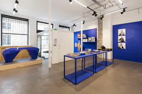 Stylish Retail Space in Le Marais - Image 3
