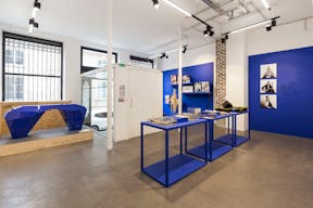 Stylish Retail Space in Le Marais - Image 3