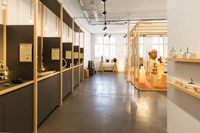 Le Marais 1st Floor Retail Space - Image 1