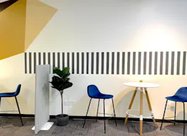 On-demand workspaces to rent in Oakridge Mall - Image 4