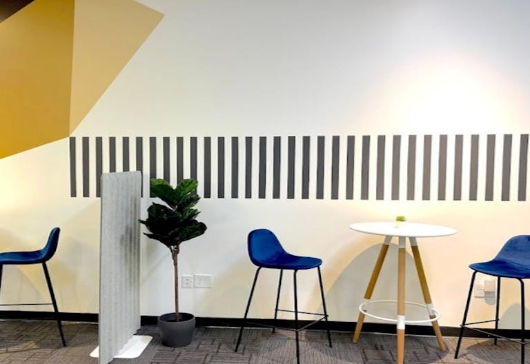 On-demand workspaces to rent in Oakridge Mall - Image 4