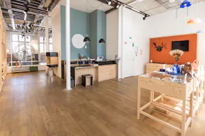 Le Marais 2nd Floor Retail Space - Image 0