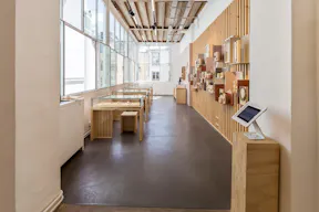 Le Marais 2nd Floor Retail Space - Image 3