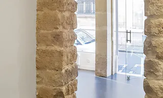 Bright Boutique in Le Marais - Image 4