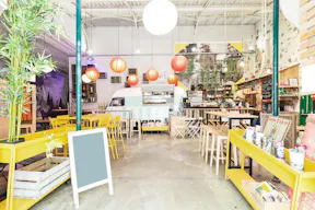 Airy Space in Le Marais - Image 0
