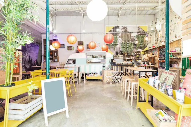 Airy Space in Le Marais - Image 0