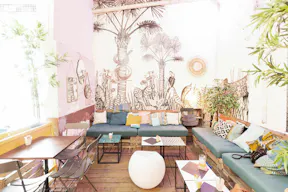 Airy Space in Le Marais - Image 2