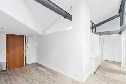 Showroom Near Rue Saint-Honoré - Image 0