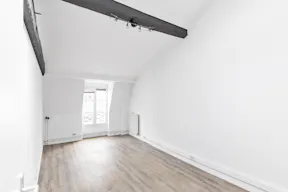 Showroom Near Rue Saint-Honoré - Image 1