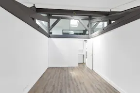Showroom Near Rue Saint-Honoré - Image 3