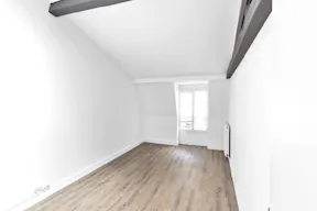 Showroom Near Rue Saint-Honoré - Image 4