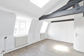 Showroom Near Rue Saint-Honoré - Image 5