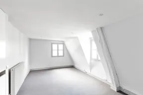 Showroom Near Rue Saint-Honoré - Image 6