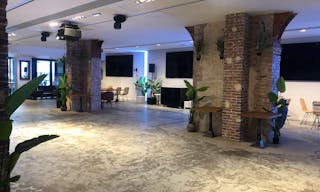 Unique Space in Grands Boulevards neighborhood - Image 0