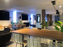 Unique Space in Grands Boulevards neighborhood - Image 1