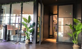 Unique Space in Grands Boulevards neighborhood - Image 9