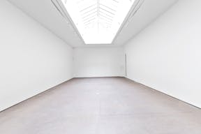 White Box Gallery in Le Marais - Image 2