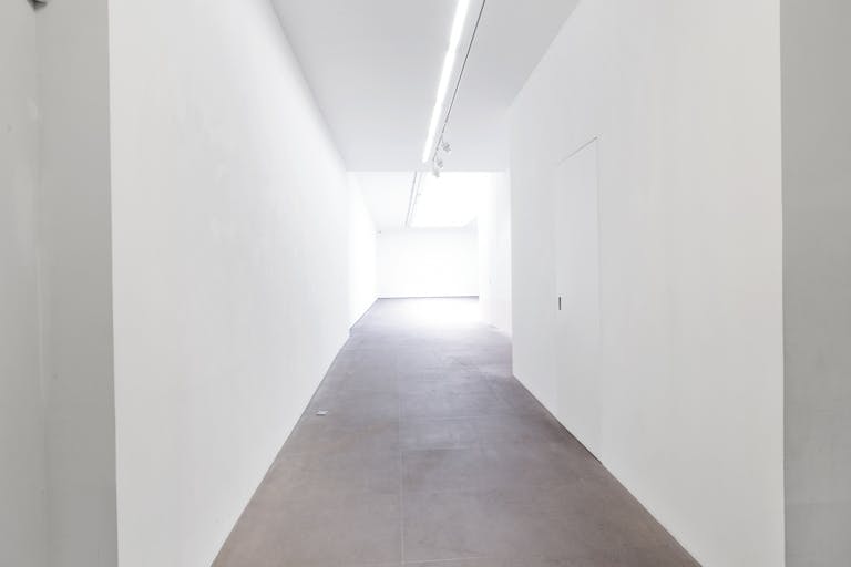 White Box Gallery in Le Marais - Image 3