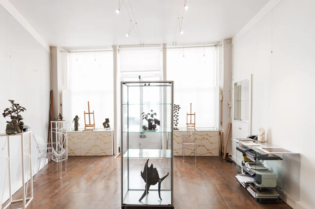 Luminous Boutique in Paris 5th - Image 0