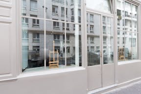 Luminous Boutique in Paris 5th - Image 2