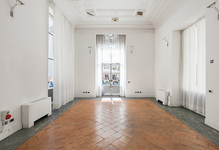 Beautiful Space in Duomo - Image 0
