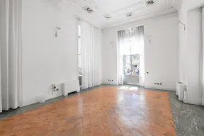 Beautiful Space in Duomo - Image 1