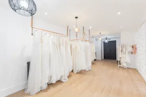 Beautiful Showroom in Paris 17th - Image 1