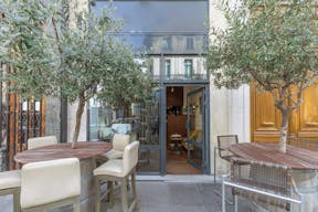 Multistory Space in Opéra - Image 8