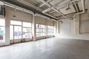 Modern La Chapelle Event Space - Image 2