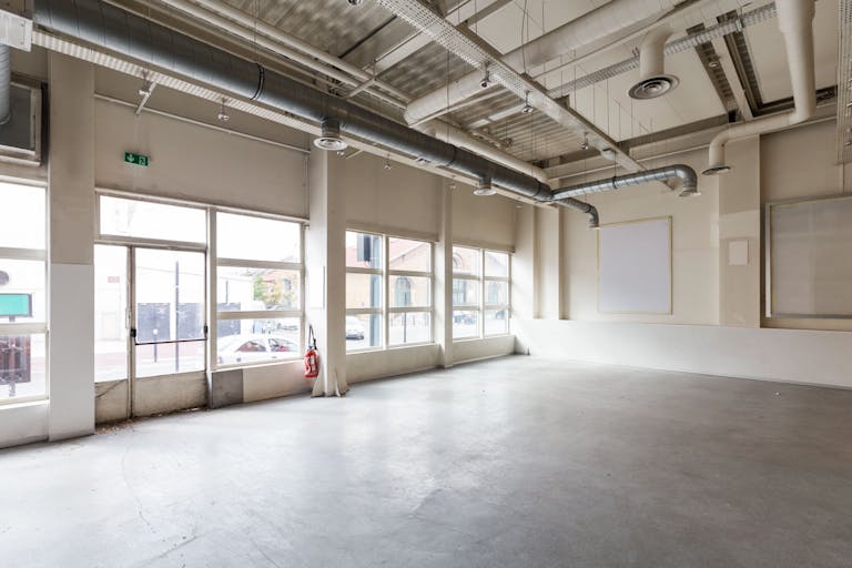 Modern La Chapelle Event Space - Image 2