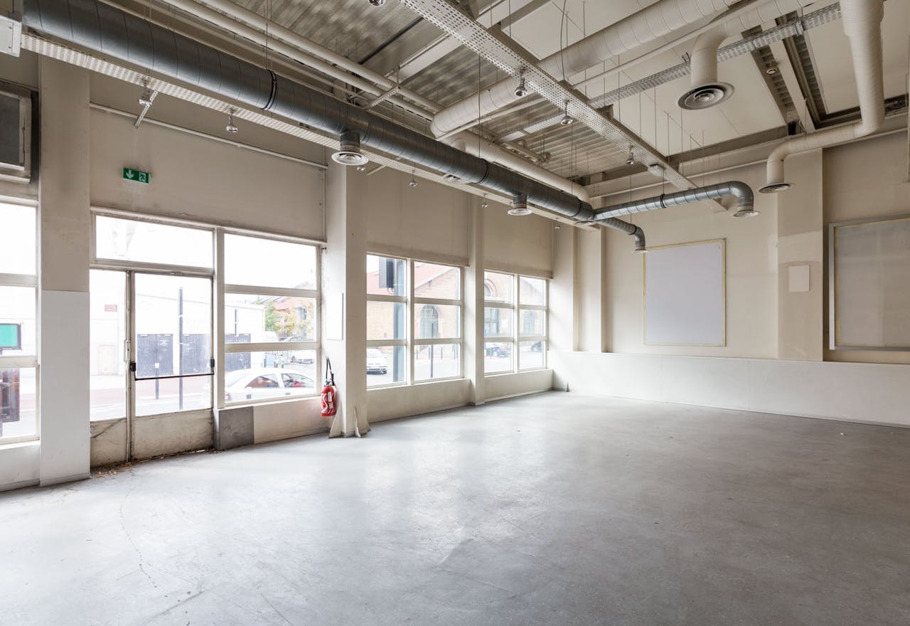 Modern La Chapelle Event Space - Image 2