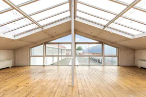 Stylish Event Space in La Chapelle - Image 3