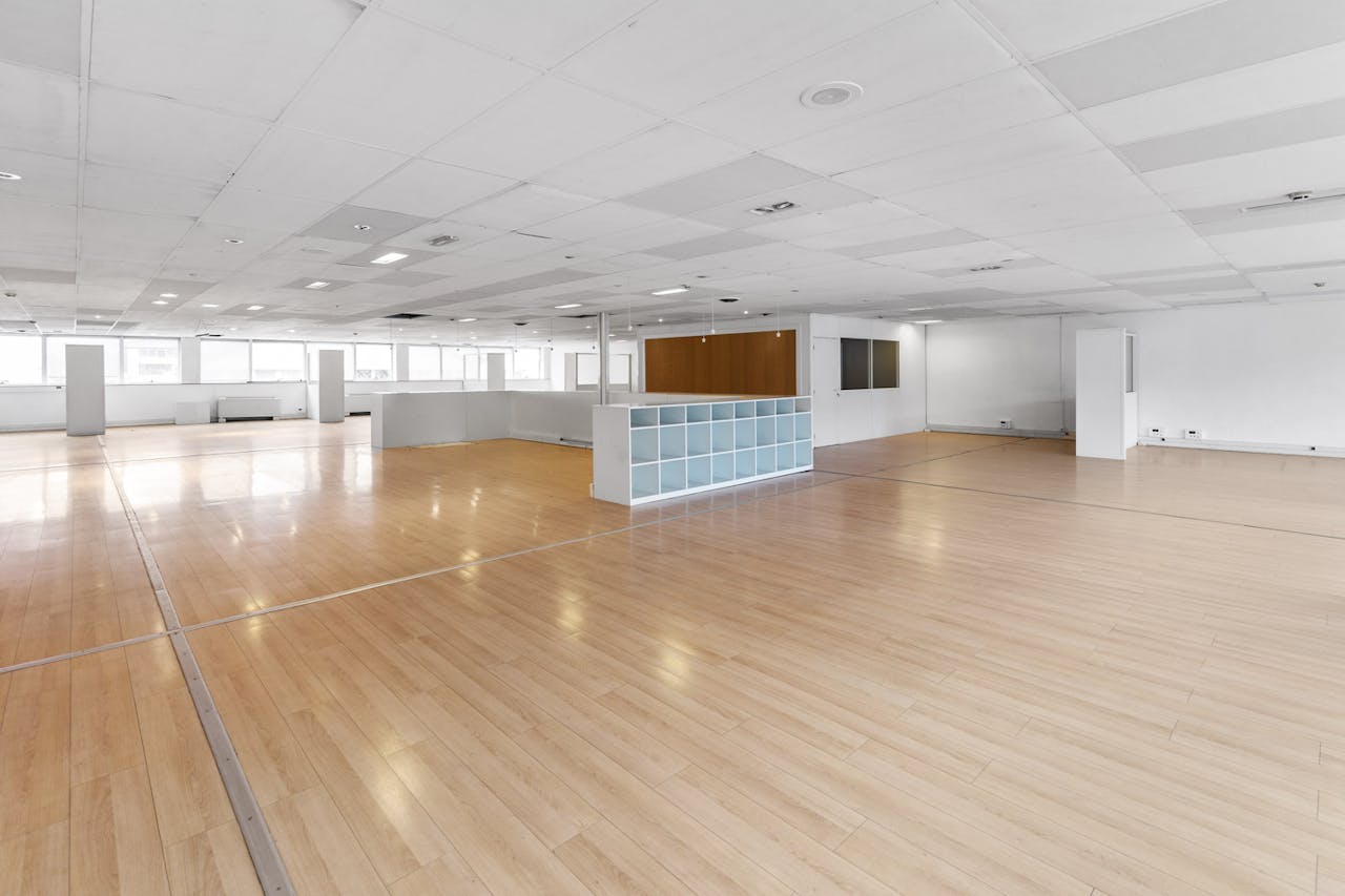 La Chapelle Showroom Space - Image 2