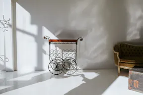 Storefront & Photo Studio w/ Inventory Room (Bed Stuy) - Image 3