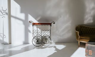 Storefront & Photo Studio w/ Inventory Room (Bed Stuy) - Image 3